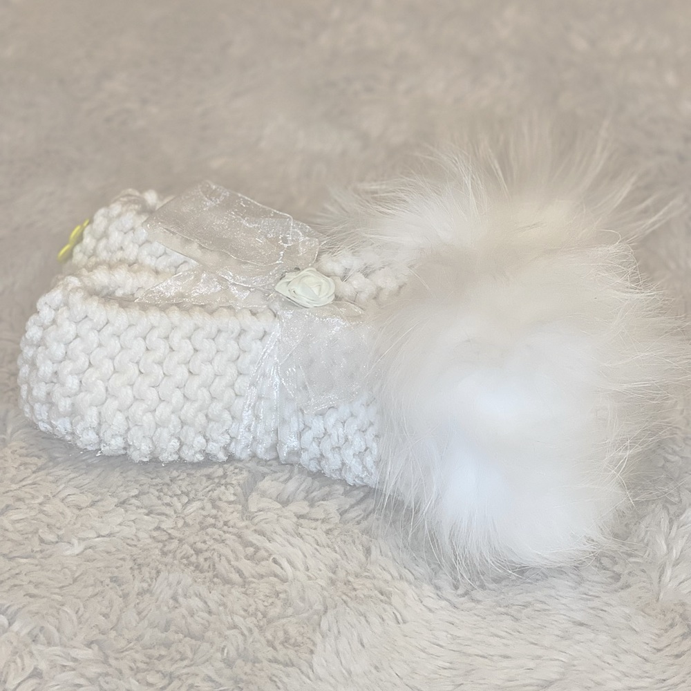 Faux fur handmade slippers